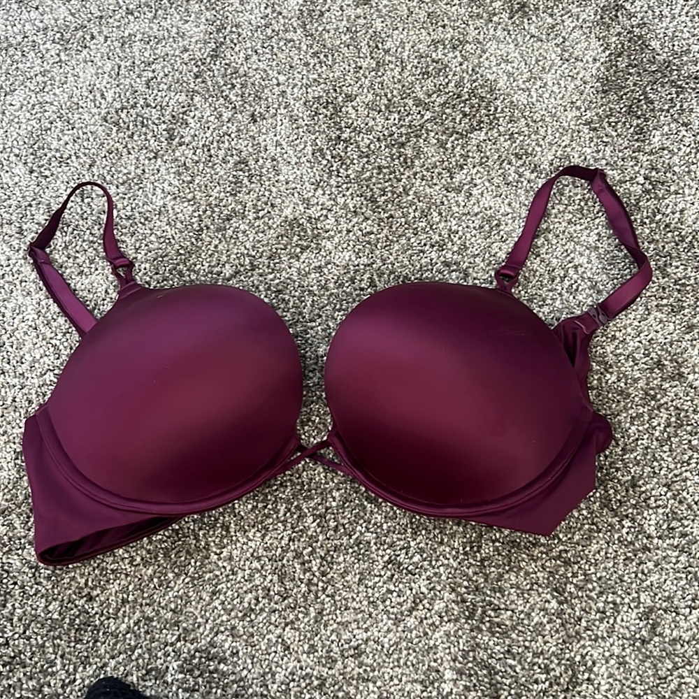 Victoria’s Secret ultimate push up bra in burgundy/wine color